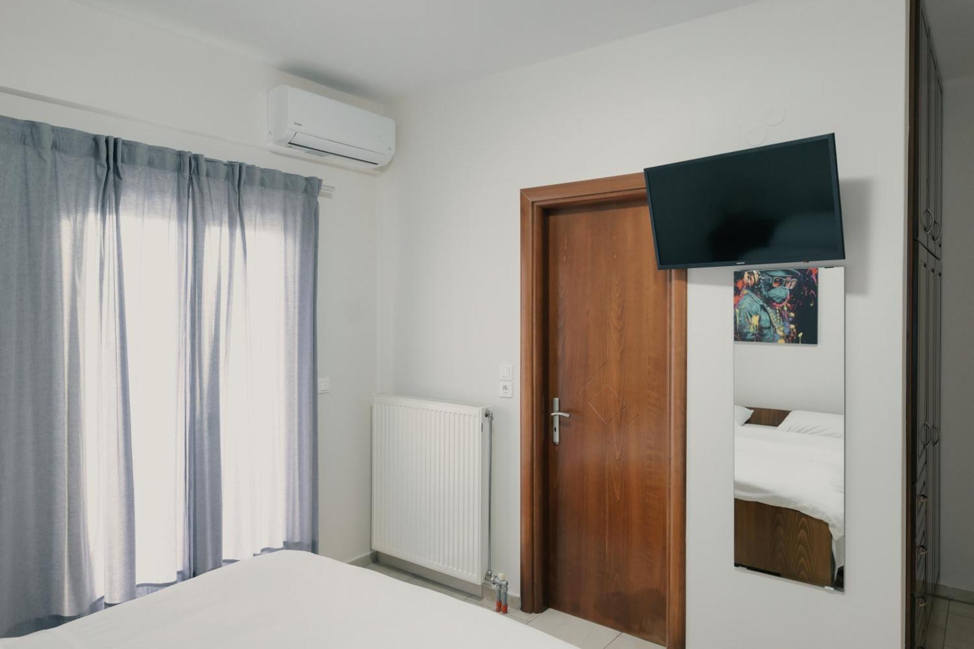 O Fotis Studios & Apartments Янина Экстерьер фото