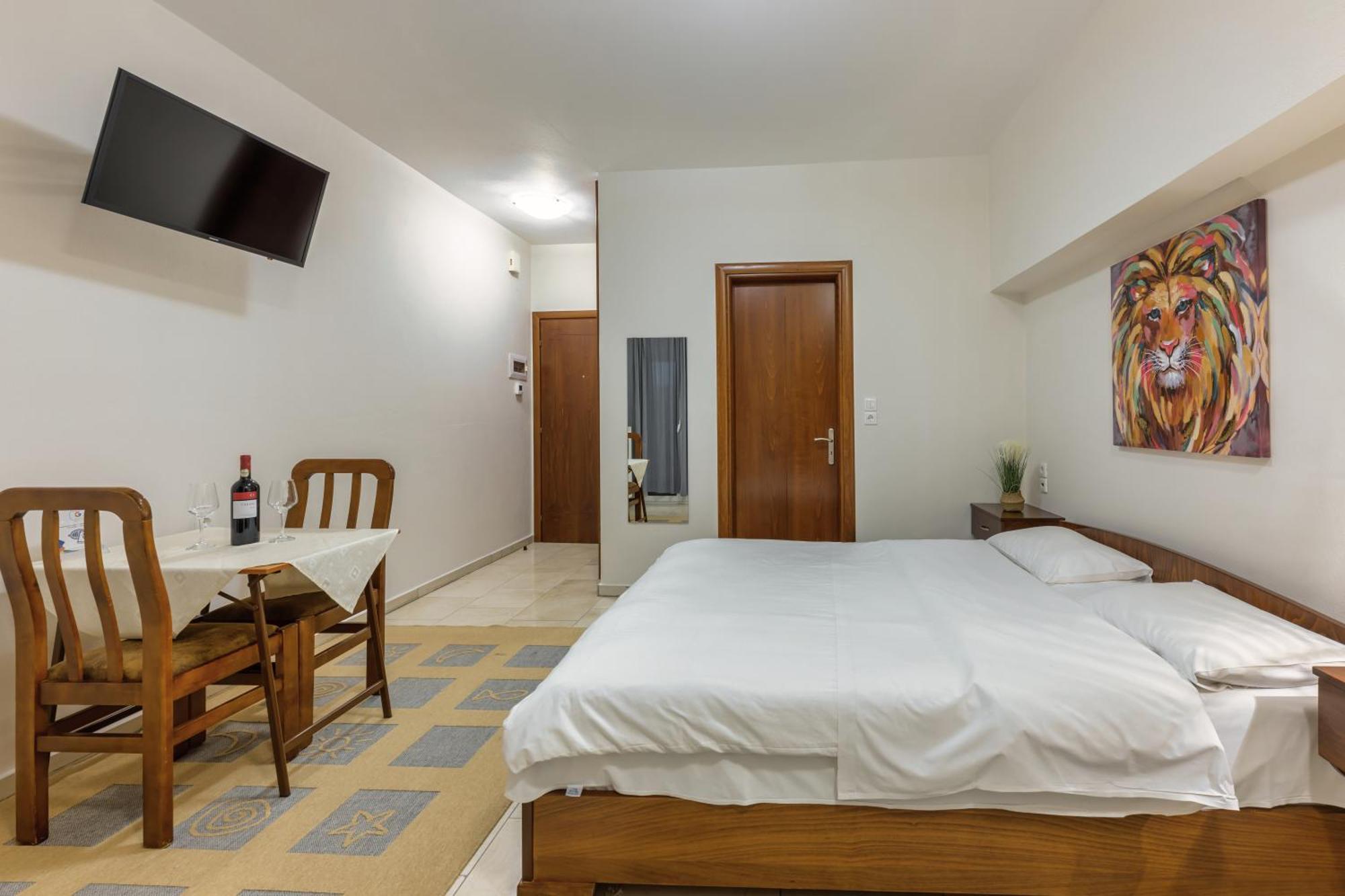 O Fotis Studios & Apartments Янина Экстерьер фото