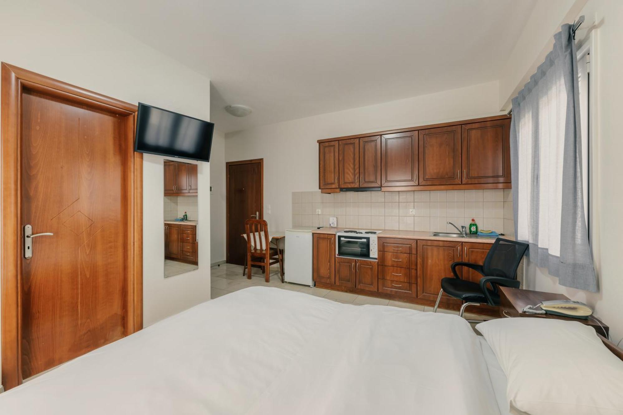 O Fotis Studios & Apartments Янина Экстерьер фото